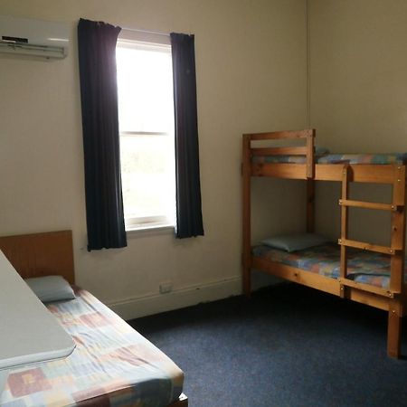 Launceston Backpackers Hostel Екстериор снимка