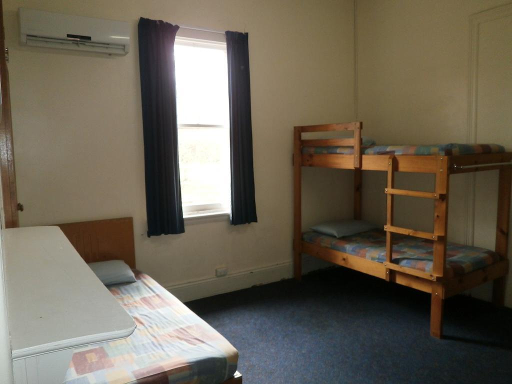 Launceston Backpackers Hostel Екстериор снимка